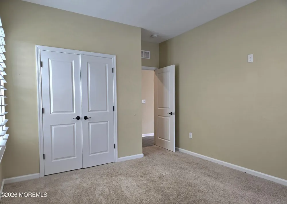 86 Bennet Lane Manahawkin, NJ 08050