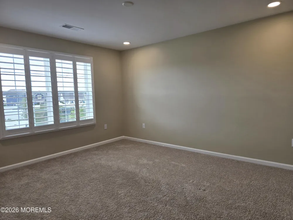 86 Bennet Lane Manahawkin, NJ 08050