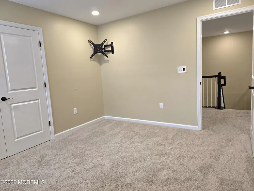 86 Bennet Lane Manahawkin, NJ 08050