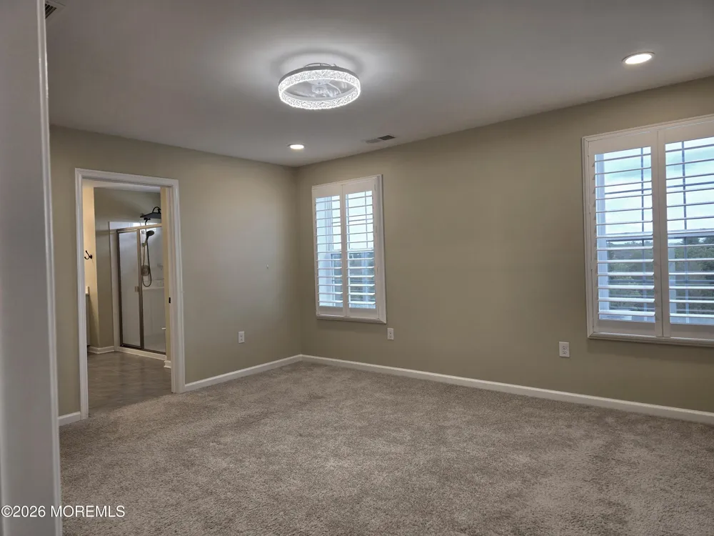 86 Bennet Lane Manahawkin, NJ 08050