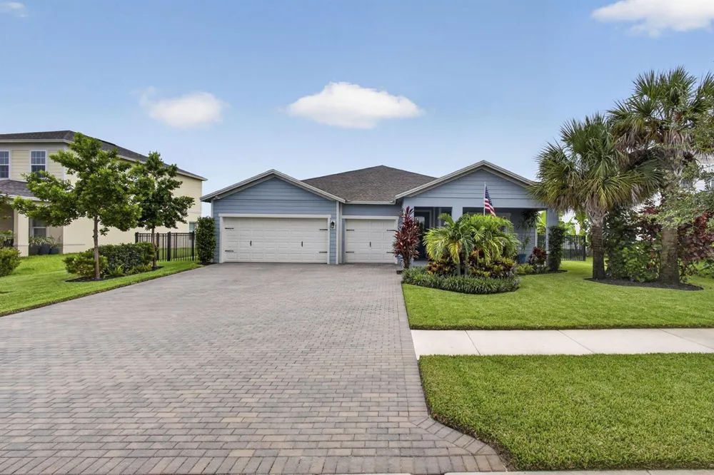 1201 Harvester Crossing Loxahatchee, FL 33470