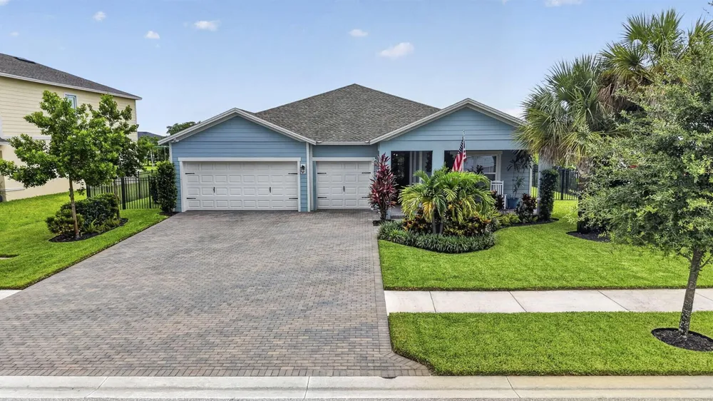 1201 Harvester Crossing Loxahatchee, FL 33470