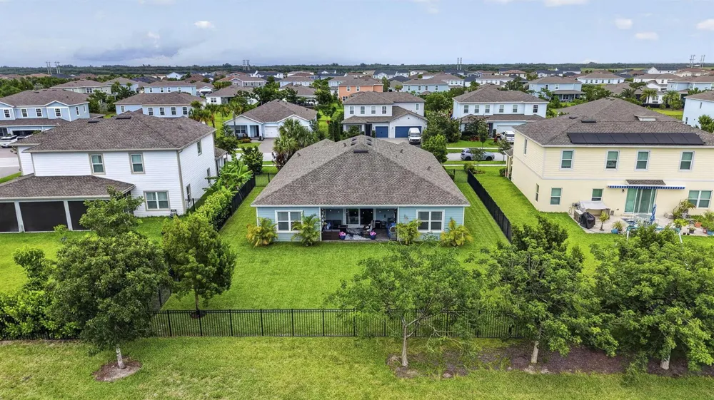 1201 Harvester Crossing Loxahatchee, FL 33470