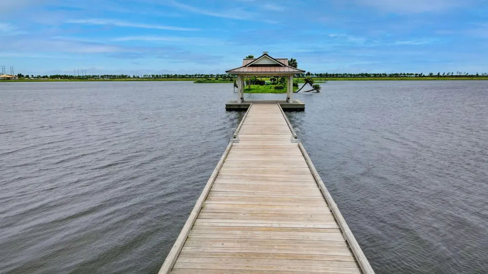 1201 Harvester Crossing Loxahatchee, FL 33470