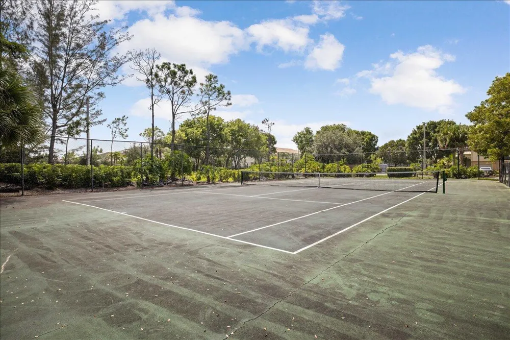 200 Crestwood Court #211 Royal Palm Beach, FL 33411