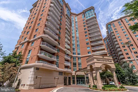 3101 HAMPTON DRIVE #409