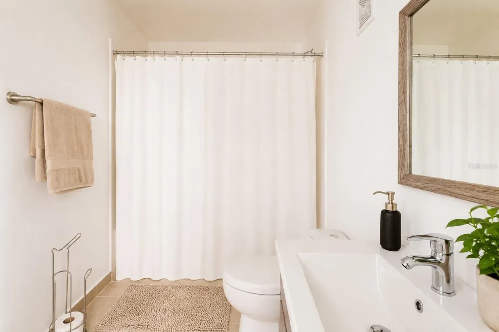 348 PR-4466 MARBELA CASA DE PLAYA #C-215 Isabela, PR 00662