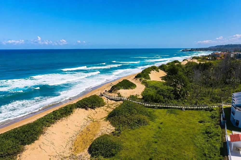 348 PR-4466 MARBELA CASA DE PLAYA #C-215 Isabela, PR 00662