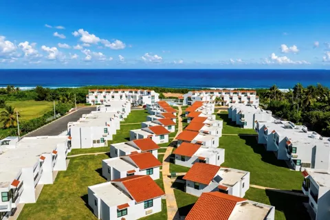 348 PR-4466 MARBELA CASA DE PLAYA #C-215