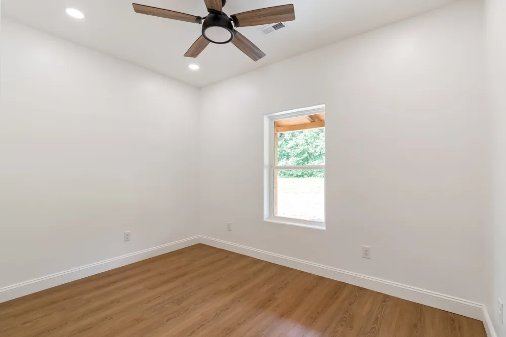 2757 Lick Creek Road Linden, TN 37096