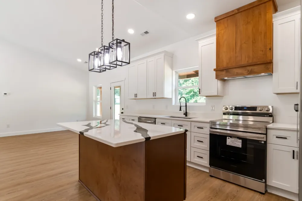 2757 Lick Creek Road Linden, TN 37096