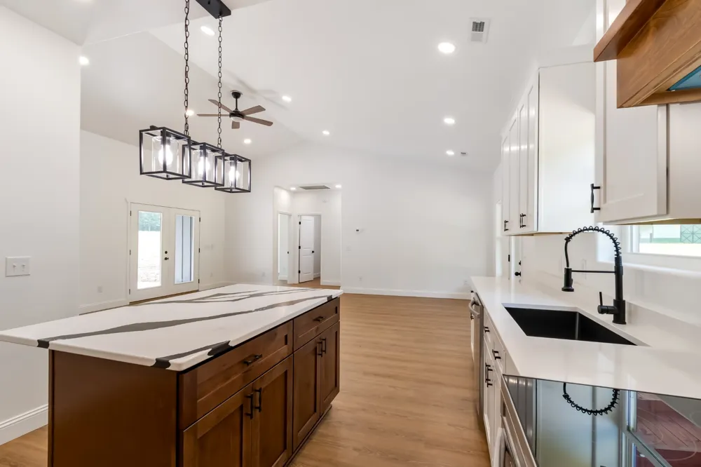 2757 Lick Creek Road Linden, TN 37096