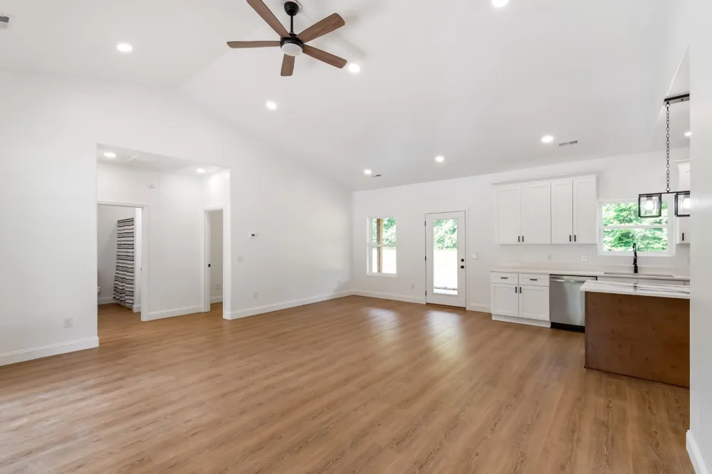2757 Lick Creek Road Linden, TN 37096