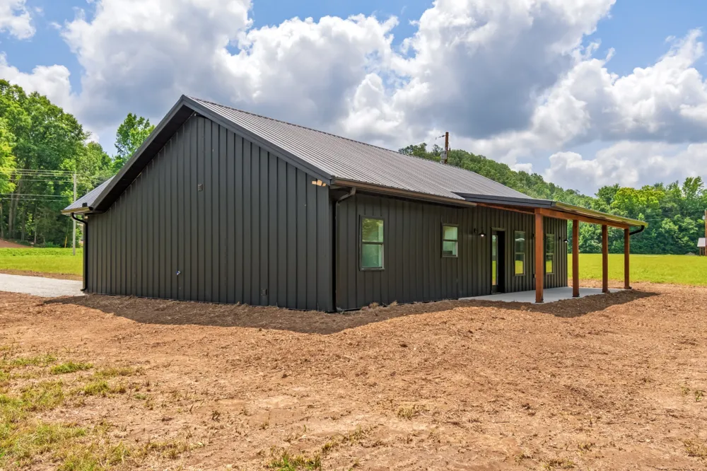 2757 Lick Creek Road Linden, TN 37096