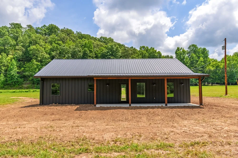 2757 Lick Creek Road Linden, TN 37096