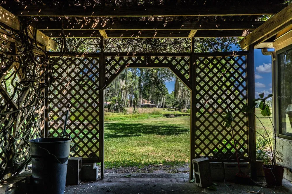 85 COUNTRY CLUB LANE Mulberry, FL 33860