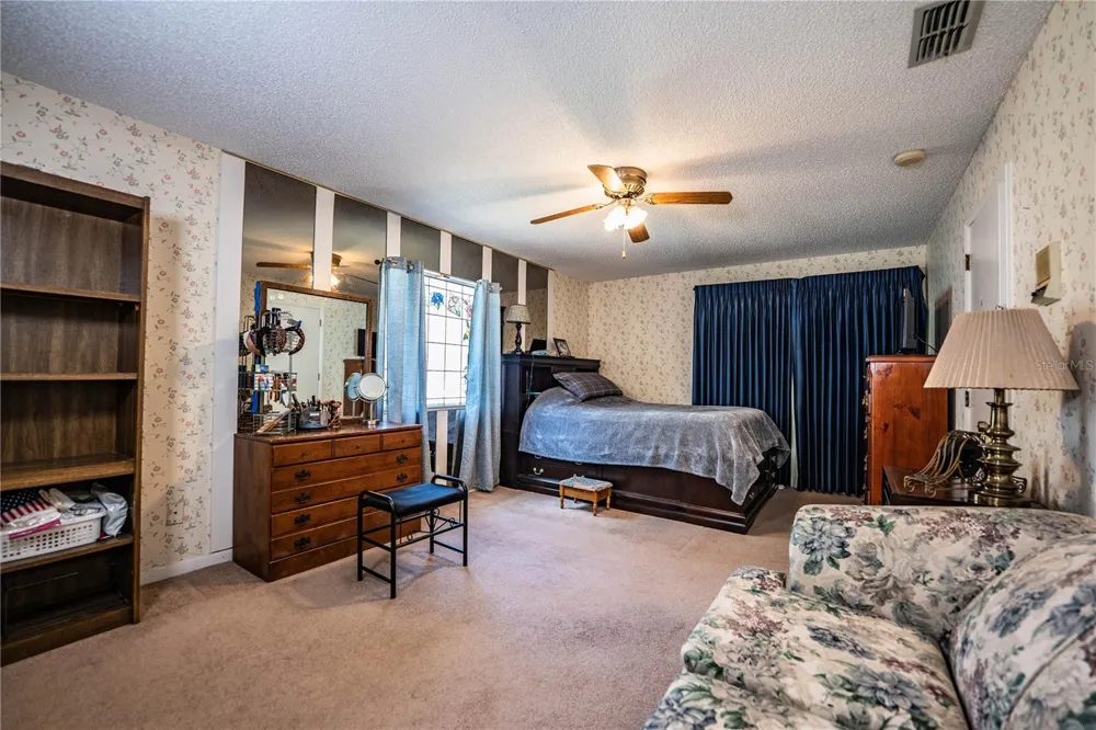 85 COUNTRY CLUB LANE Mulberry, FL 33860