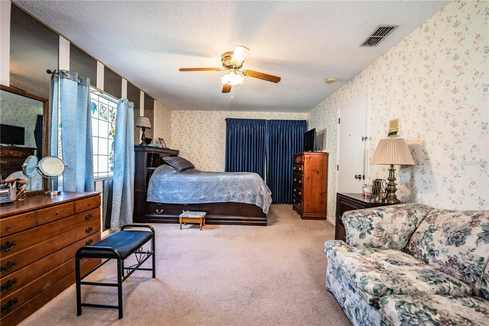 85 COUNTRY CLUB LANE Mulberry, FL 33860