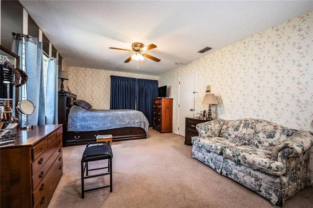 85 COUNTRY CLUB LANE Mulberry, FL 33860