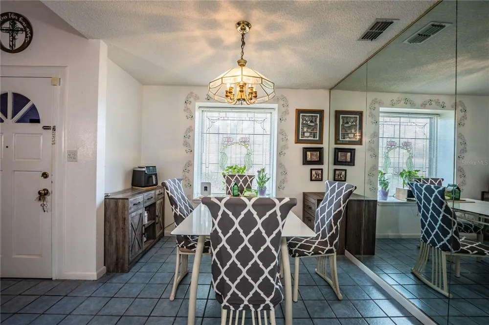 85 COUNTRY CLUB LANE Mulberry, FL 33860