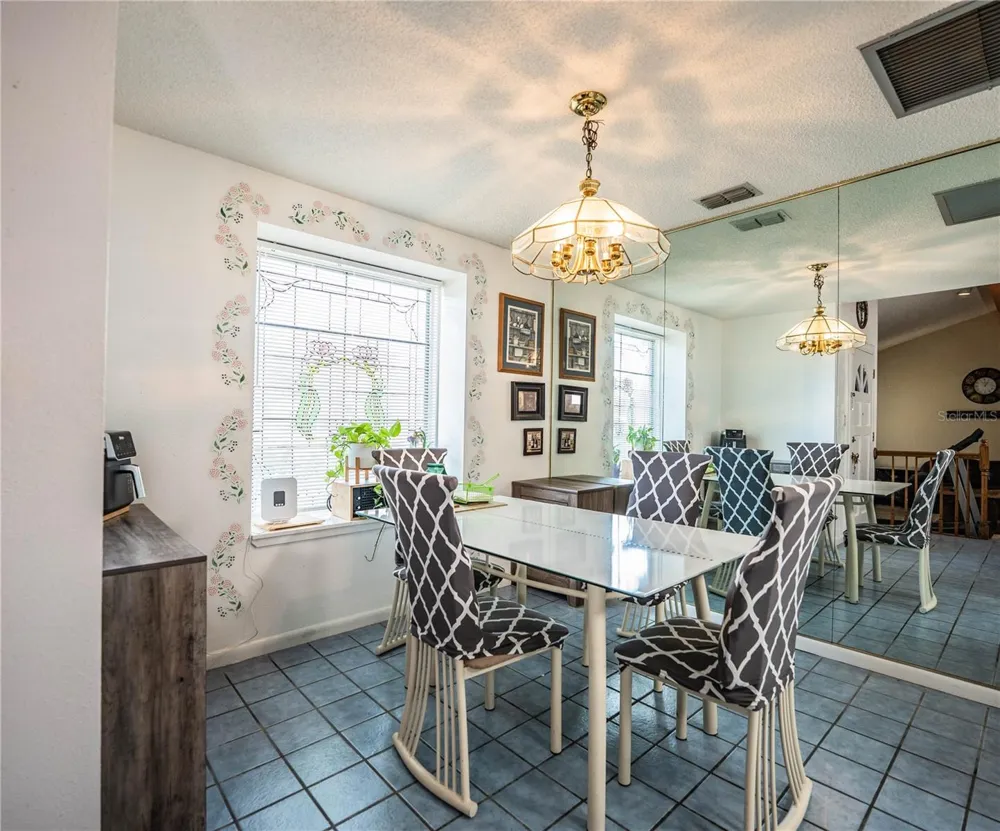 85 COUNTRY CLUB LANE Mulberry, FL 33860