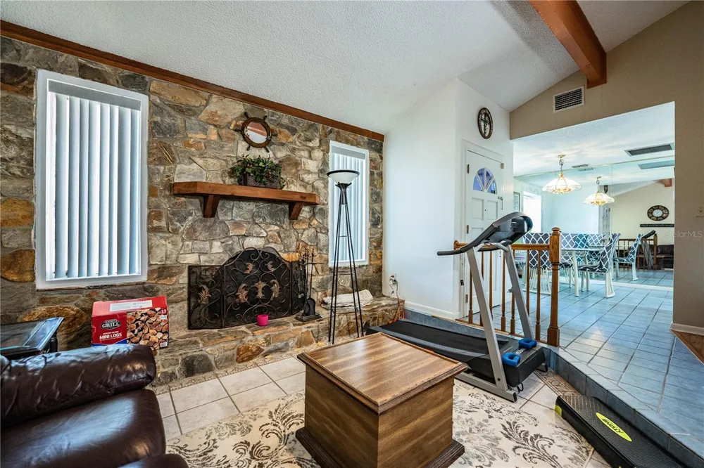 85 COUNTRY CLUB LANE Mulberry, FL 33860