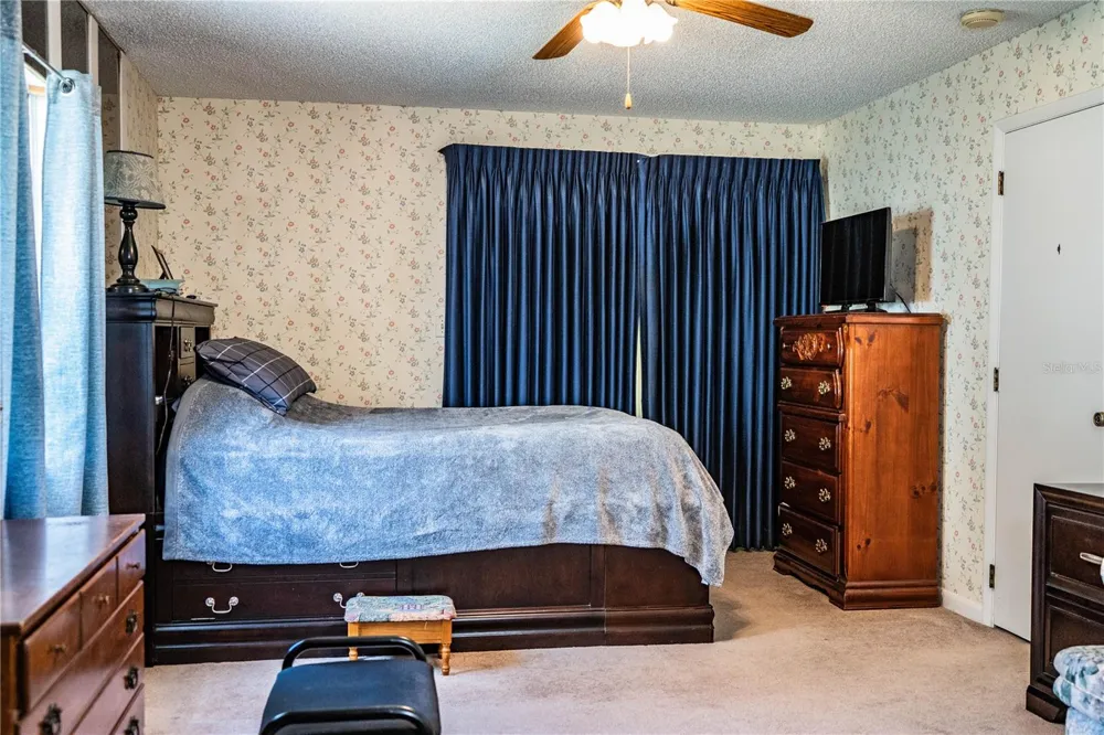 85 COUNTRY CLUB LANE Mulberry, FL 33860