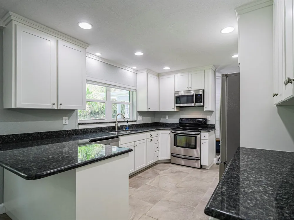 450 28th Court Vero Beach, FL 32968