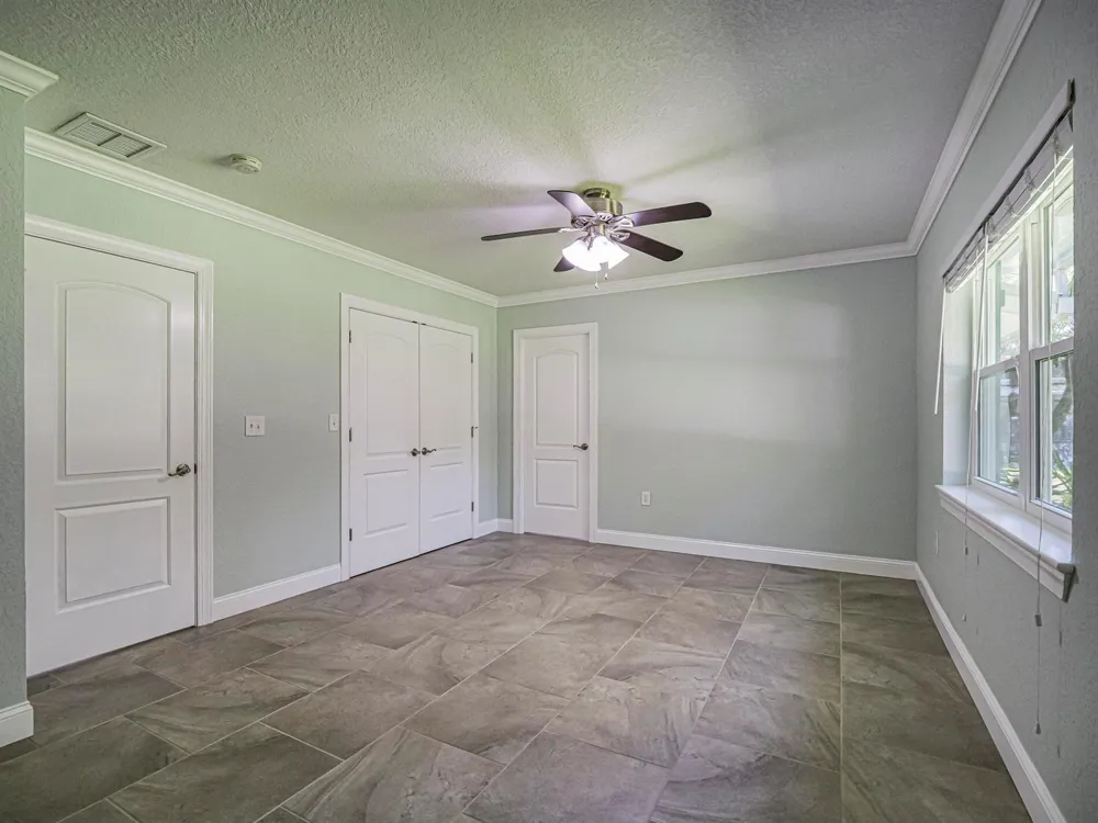 450 28th Court Vero Beach, FL 32968