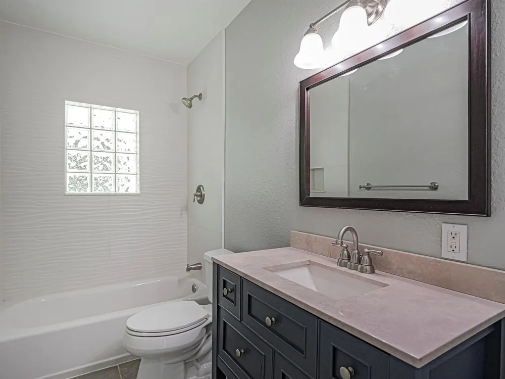 450 28th Court Vero Beach, FL 32968