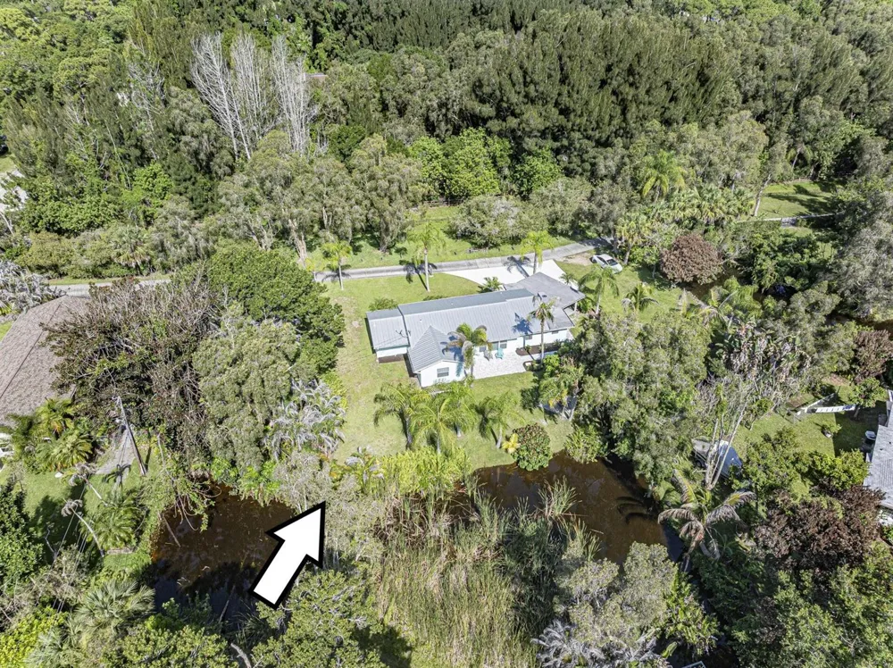 450 28th Court Vero Beach, FL 32968