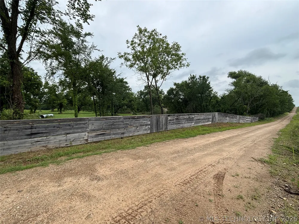 12777 Boggy Depot Coleman, OK 73432