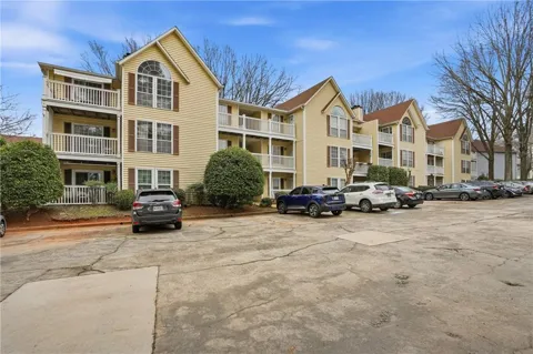 561 Cobblestone Trail