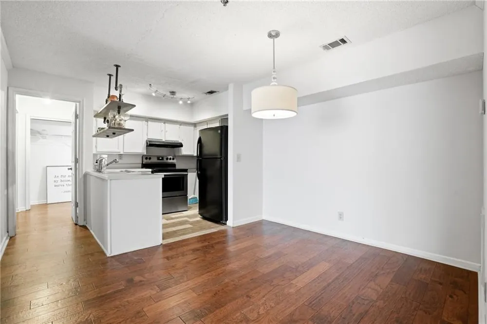 561 Cobblestone Trail Avondale Estates, GA 30002