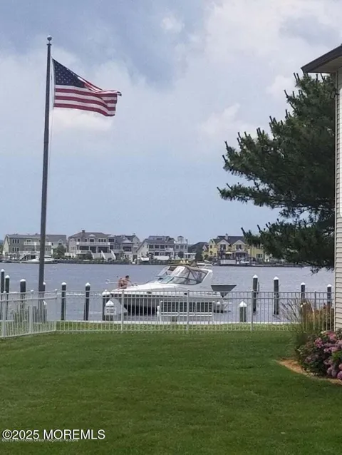 107 Wharfside Drive