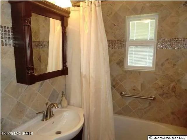 107 Wharfside Drive Monmouth Beach, NJ 07750