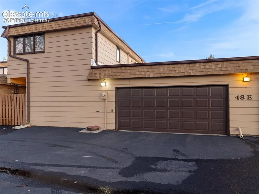 48 Regency Boulevard #E Pueblo, CO 81005