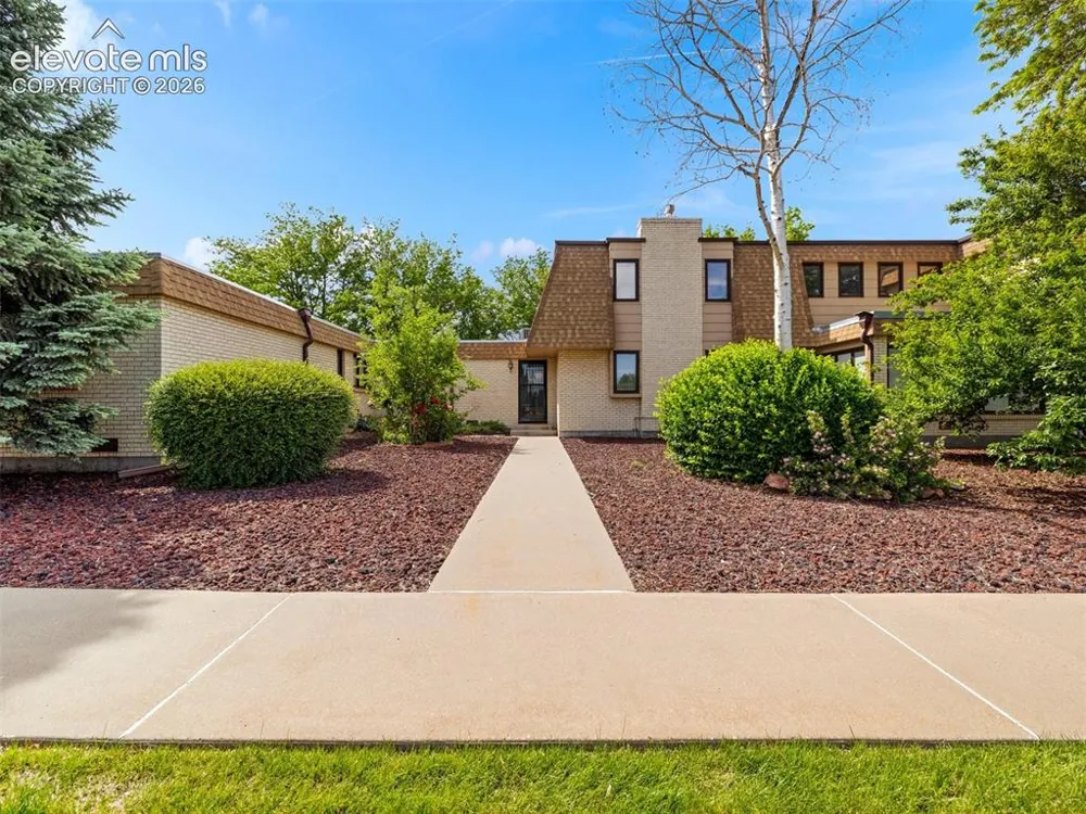 48 Regency Boulevard #E Pueblo, CO 81005