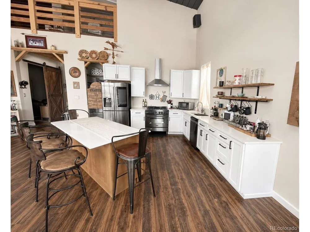 470 Bowie Road Penrose, CO 81420