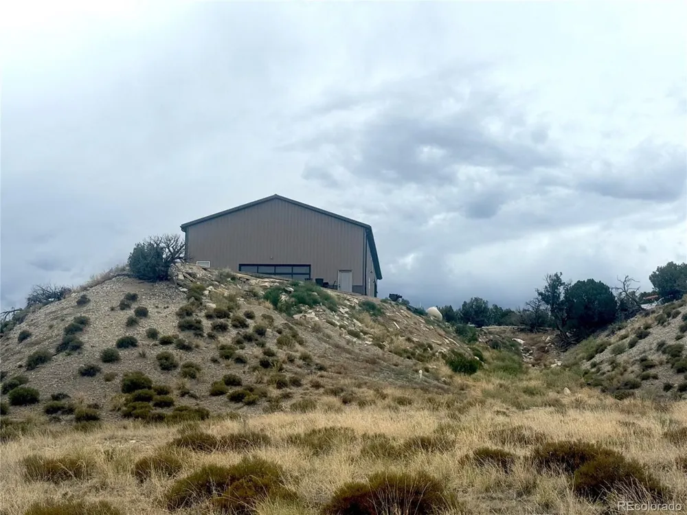 470 Bowie Road Penrose, CO 81420