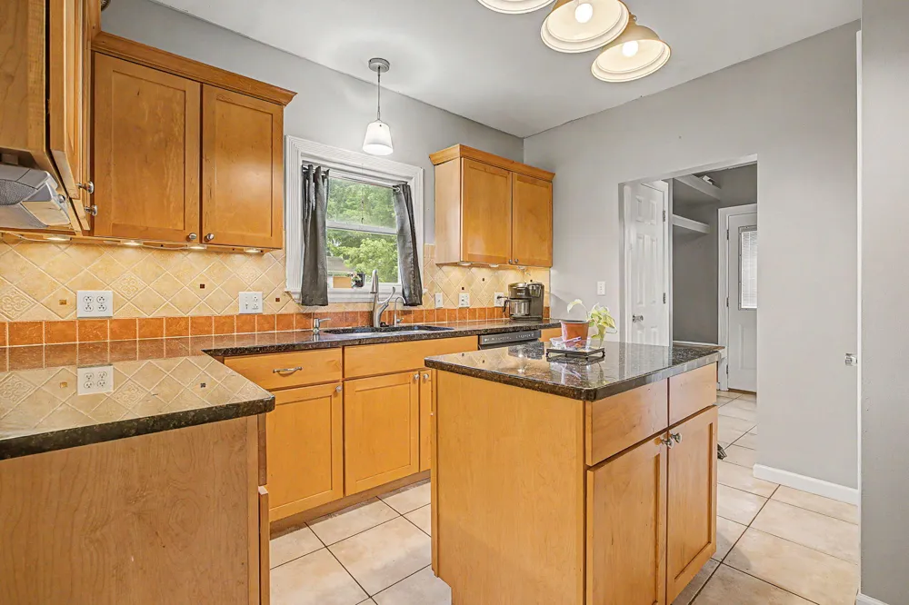1008 Union Jackson City, MI 49203