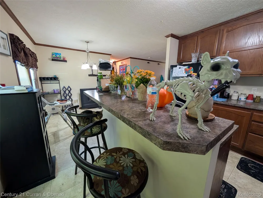 29319 Maple Flat Rock City, MI 48134