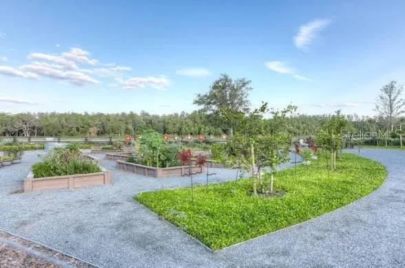 9687 MACBRIDE DRIVE Orlando, FL 32827