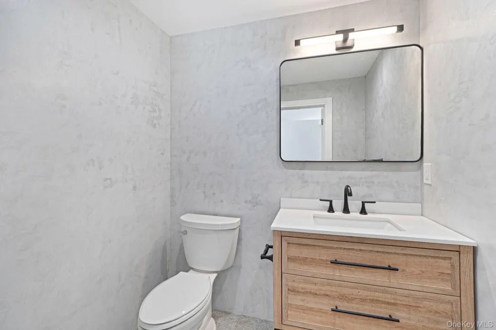 80 Springville Road #A Hampton Bays, NY 11946