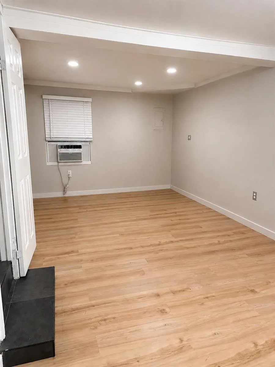 1329 NE 5th Avenue #2 Fort Lauderdale, FL 33304