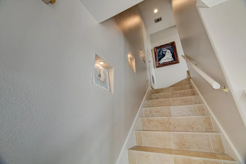 1095 Redfish Street Bayou Vista, TX 77563