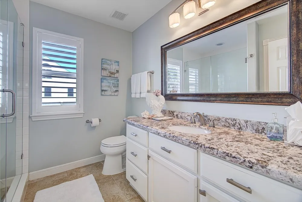 1095 Redfish Street Bayou Vista, TX 77563