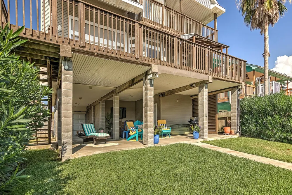 1095 Redfish Street Bayou Vista, TX 77563