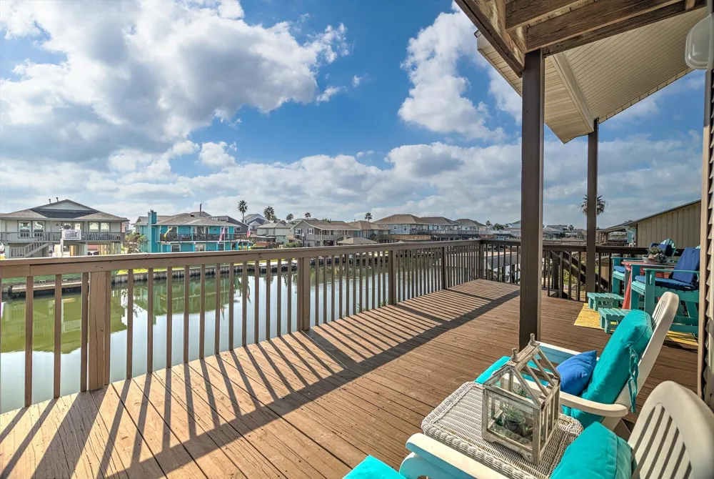 1095 Redfish Street Bayou Vista, TX 77563
