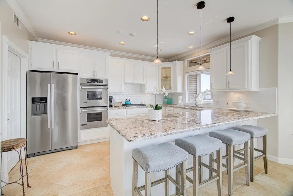 1095 Redfish Street Bayou Vista, TX 77563